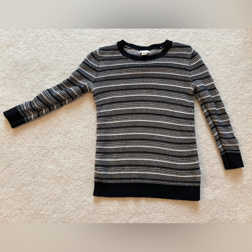 Women’s XS knit crew neck Striped Black and Gray Sweater